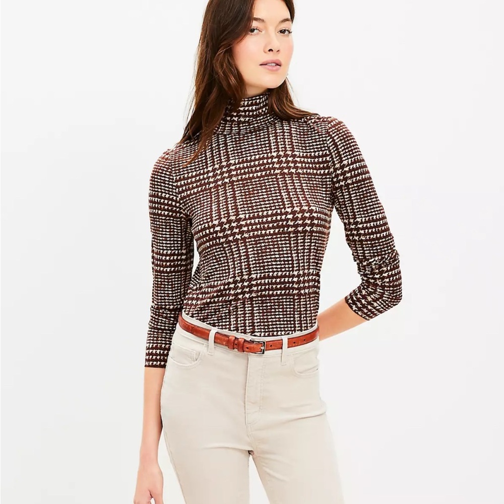 LOFT Houndstooth Turtleneck Top